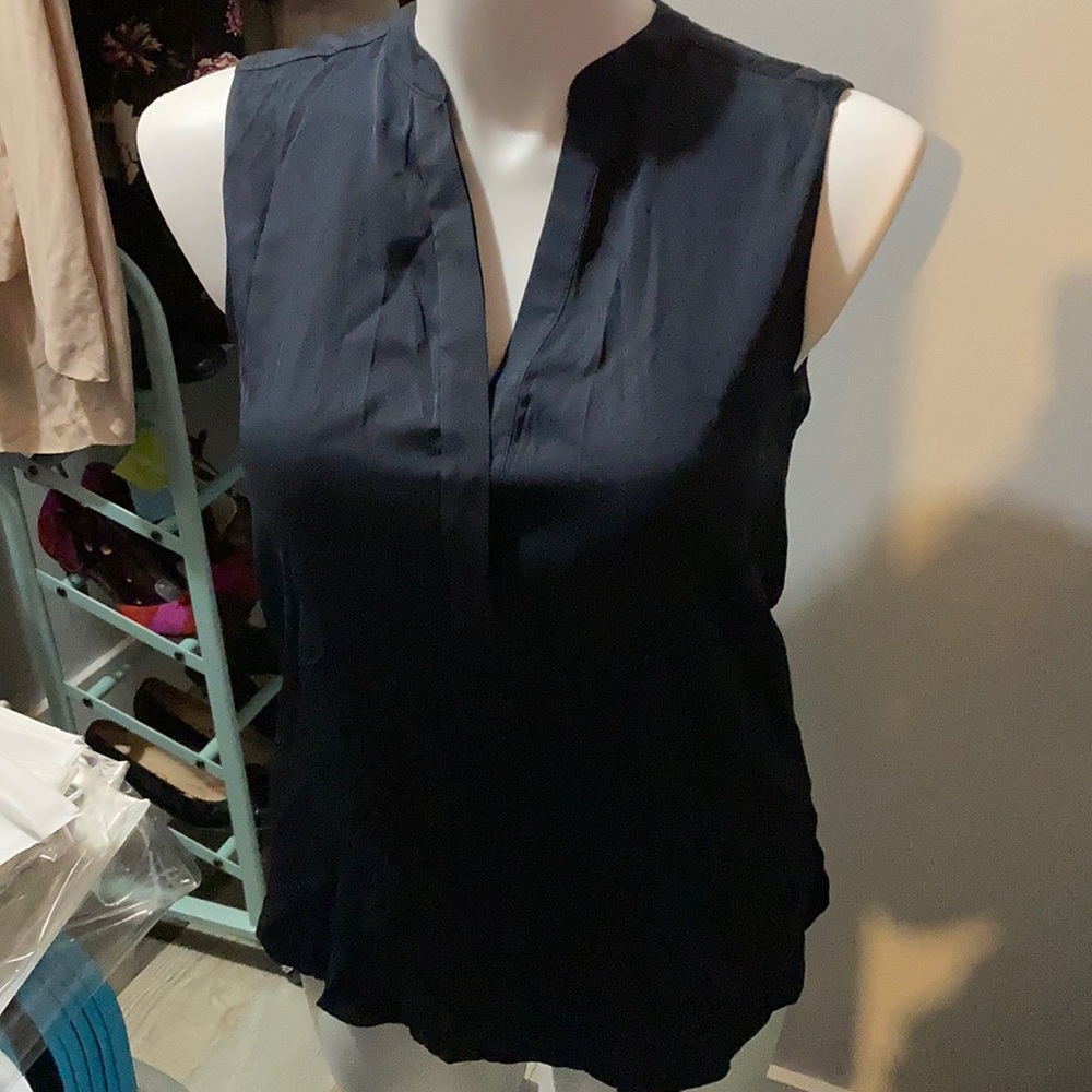 Vince navy silk top